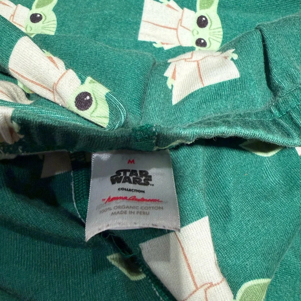 Hanna Andersson Adult Unisex Star
Wars Grogu Baby Yuda Pajama Set Size M - Picture 5 of 5